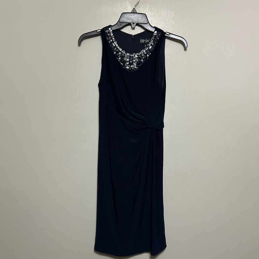 DJ-JAZ Womens Dress 6 Navy Blue Sleeveless Embellished Neckline Sheath Dress NEW